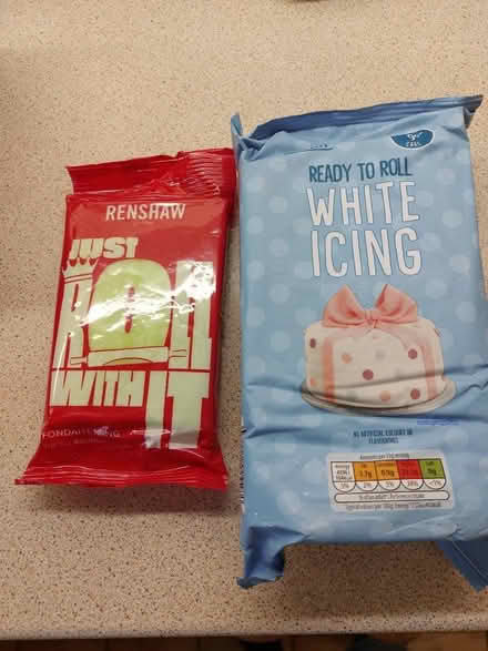 Photo of free Ready to roll icing (Mayfield EH9) #1