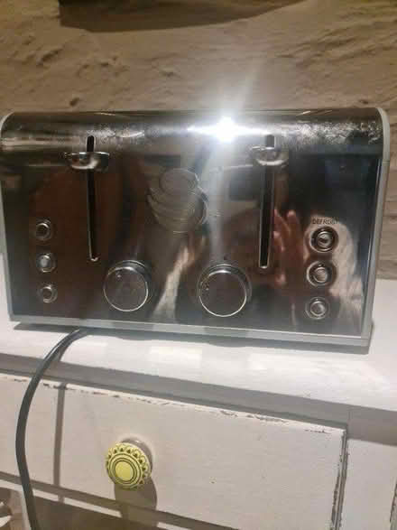 Photo of free Toaster (Selsdon) #3