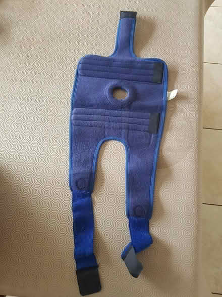Photo of free Blue knee support size L (Townsend AL3) #1