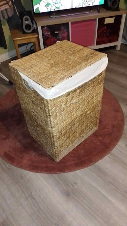 Photo of free Wicker laundry basket BR5 (St Mary Cray, BR5) #1