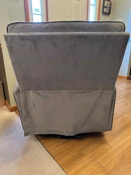 Photo of free Glider/Recliner (96th & Fallcreek) #4