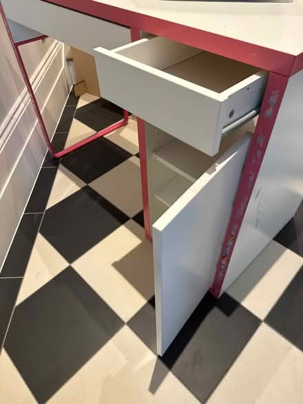 Photo of free Kids desk (W11) #3