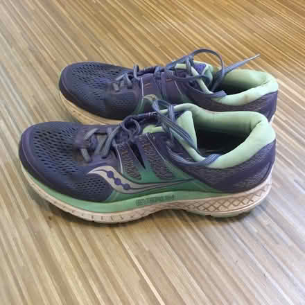 Photo of free Saucony Everun Women’s size 7 (Leamington Spa CV32) #2