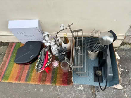 Photo of free Stuff - Mixture (Kew Gardens TW9) #2