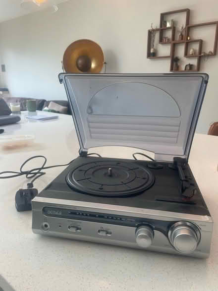 Photo of free Denver turntable - needs fixing (SL6 Boyn Hill) #2