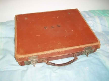 Photo of free Collectors' item: vintage leather briefcase (Holmer Green HP15) #1