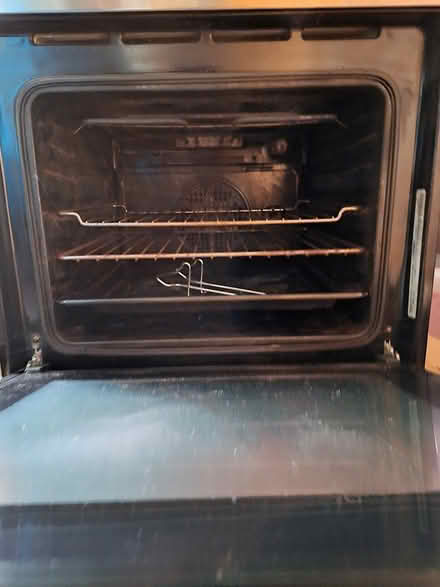Photo of free Whirlpool built-in oven. plug in (ME13) #2