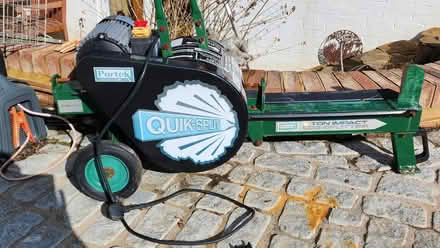 Photo of free Log splitter (Ridgeway Dr & Ridgeway Rd) #1