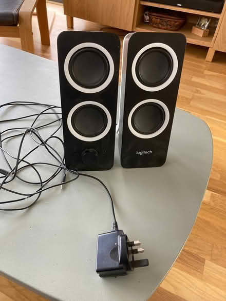 Photo of free Pair of speakers (Stanbridge, Leighton Buzzard) #1