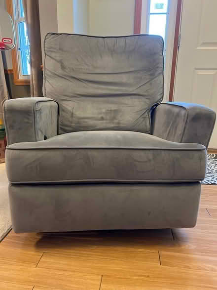 Photo of free Glider/Recliner (96th & Fallcreek) #1
