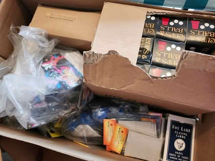 Photo of free Box FULL of Magic tricks (Kanata (Katimavik)) #1