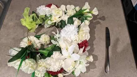 Photo of free Crown of artificial flowers (W3) #2