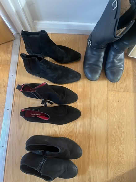 Photo of free Women’s black boots (Russell Square WC1N) #1