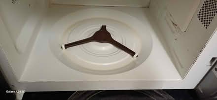 Photo of free Microwave (Bromley-by-Bow E3) #1