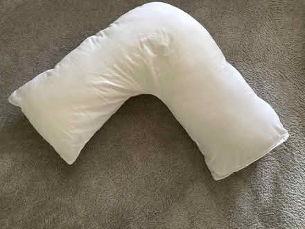 Photo of free V shaped pillow with case (Loughton IG10) #1