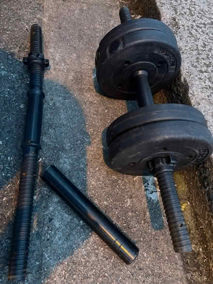 Photo of free Dumbbell/barbell (TW2 Twickenham) #2