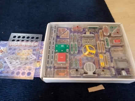 Photo of free incomplete hotwires electronics set. (Lower Walkley S10) #2