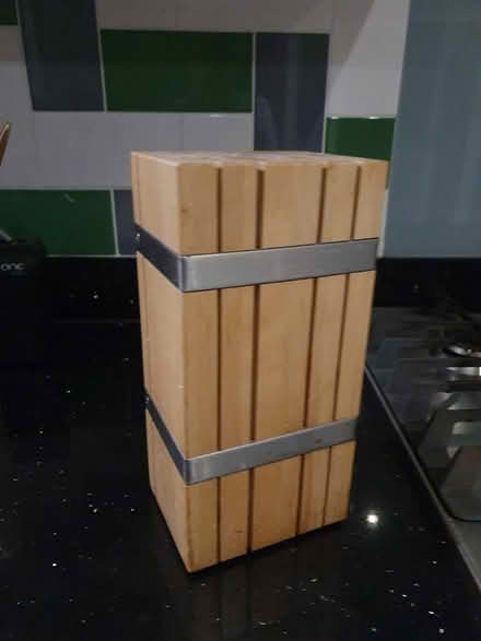 Photo of free Wooden knife block (The Ronkswood WR4) #1