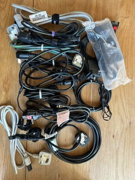 Photo of free Collection of power cables (New Haw KT15) #1