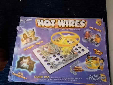 Photo of free incomplete hotwires electronics set. (Lower Walkley S10) #1