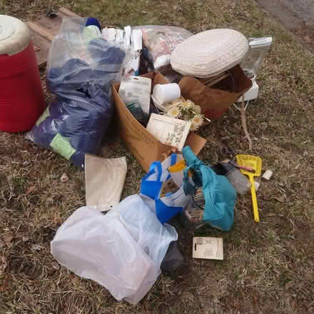 Photo of free pile by the road (407 w Ash st) #3