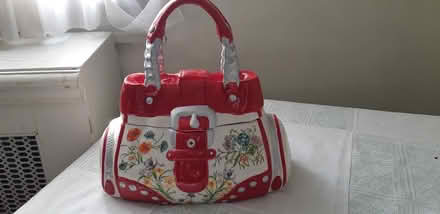 Photo of free China 'Purse' cookie jar (North Toronto) #1