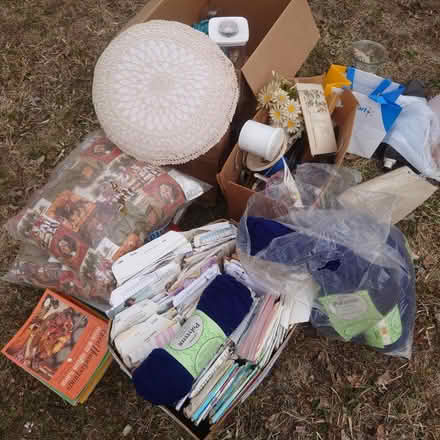 Photo of free pile by the road (407 w Ash st) #1