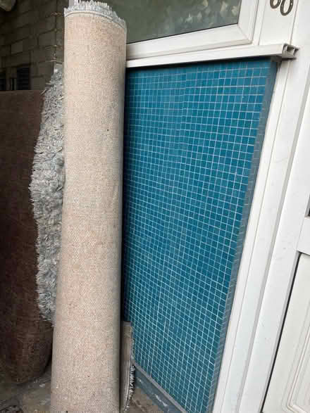 Photo of free Large grey/blue rug (croydon) #1