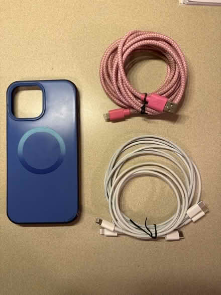 Photo of free iPhone case and cords (Shannon Airport/Sylvania Hts) #1