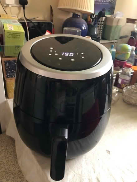 Photo of free Home air fryer for parts or repair (Brixton station) #1