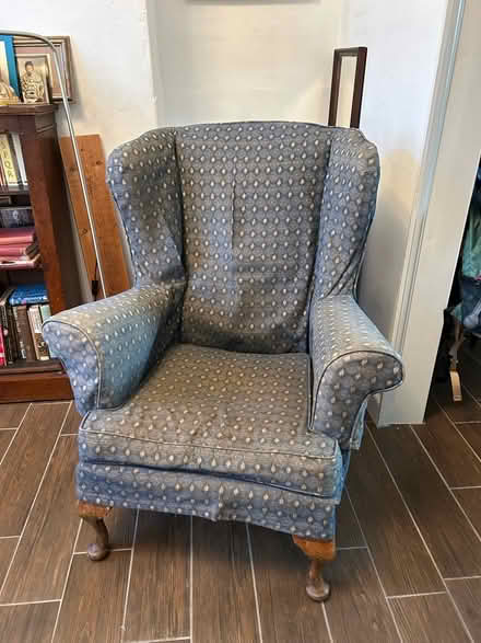 Photo of free Wing arm chair vintage (Canton, CF5) #1