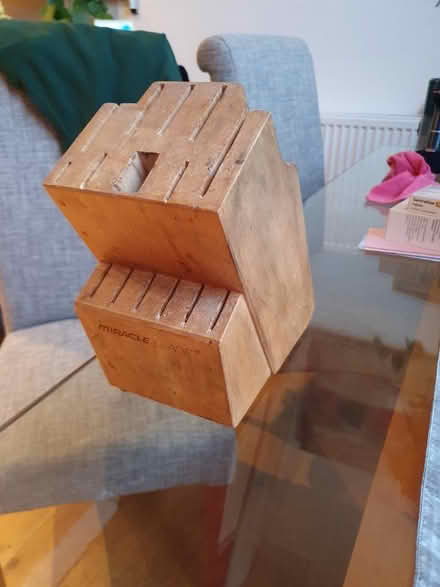 Photo of free Knife block (Hooton CH66) #1