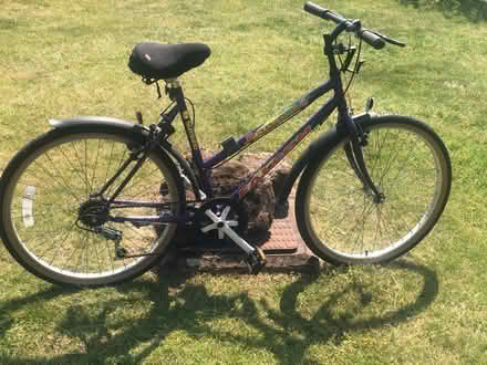 Photo of free A ladies cycle and a man’s cycle (Dereham. Toftwood) #2
