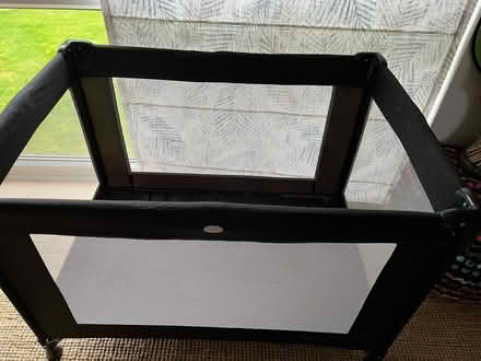 Photo of free Red kite travel cot (EN5) #2