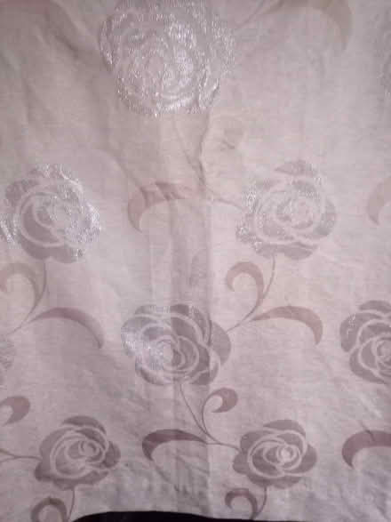 Photo of free 4 curtains, glittery. PROMISED (Reddingmuirhead FK2) #1