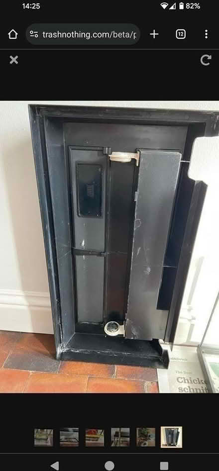 Photo of free Fishtank and accessories (Welwyn AL6) #4
