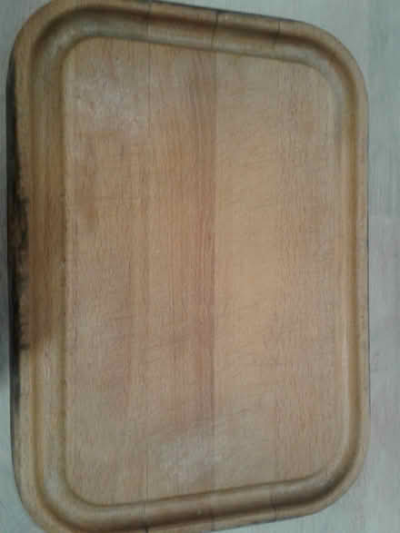 Photo of free Chopping/bread Board (London Fields, E8) #1