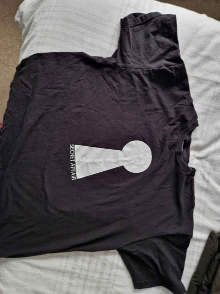 Photo of free T shirt (Bracknell RG12) #1