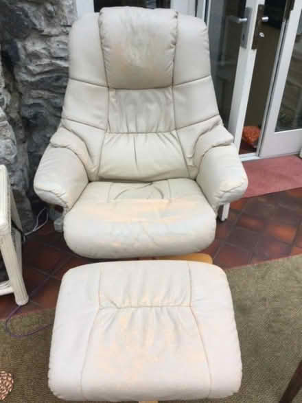 Photo of free 2 recliner swivel chairs (Yealand Redmayne LA5) #1