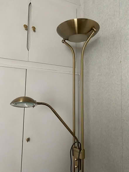 Photo of free Floor lamp (SW11) #1