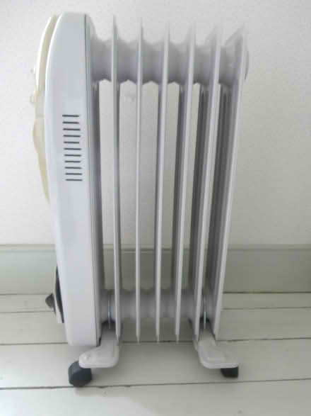 Photo of free Oil Filled Electric Heater (Maxton TD6) #2