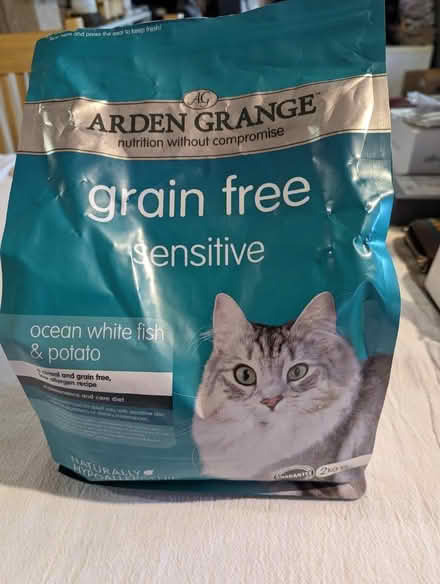 Photo of free Dry cat food (West Hagbourne OX11) #1
