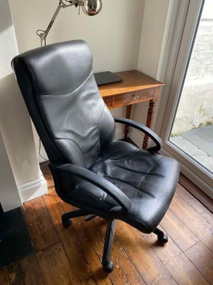 Photo of free Swivel / office / gaming chair (Aldrington BN3) #2