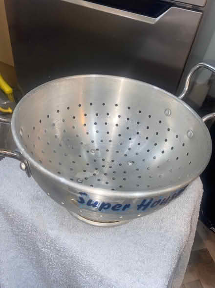 Photo of free Heavy Aluminium colander (E13 Plaistow) #2