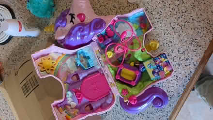 Photo of free Polly Pocket pinata (BR1) #2