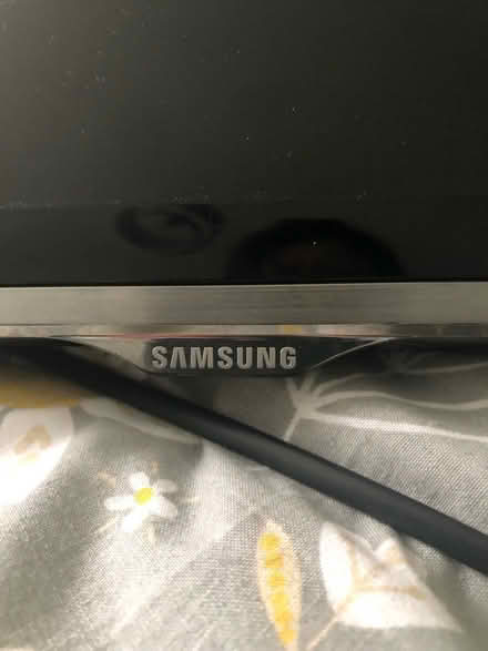 Photo of free Samsung Tv (Hemel Hempstead) #2