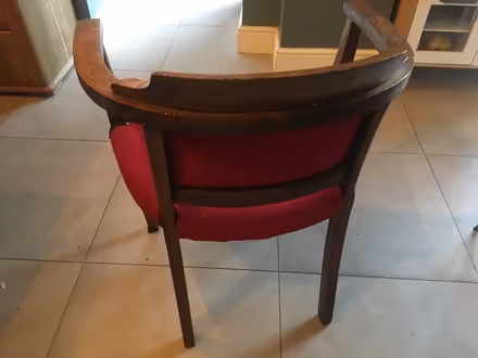 Photo of free Chair (Greenfield OL3) #1