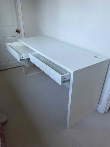 Photo of free Ikea Micke work desk/dressing table (St Pauls Ward GU15) #2
