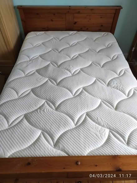 Photo of free Double mattress. (Chesham HP5) #2