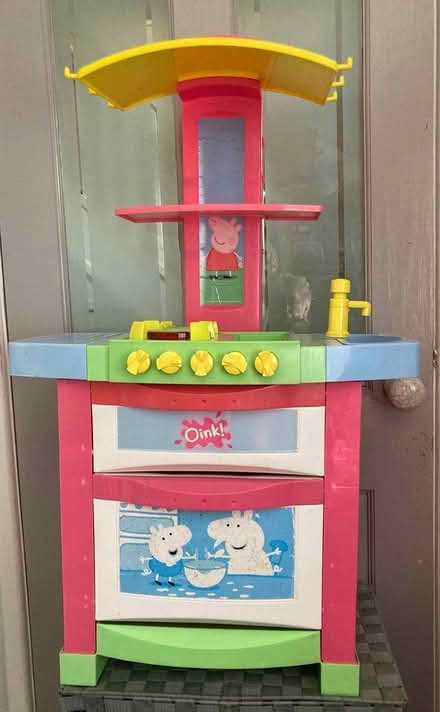 Photo of free Peppa Pig play kitchen (B71 West Bromwich) #1